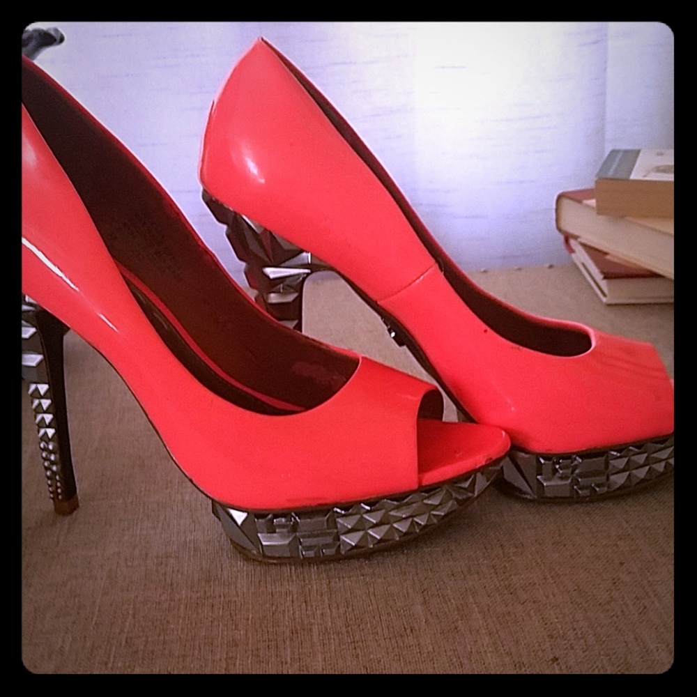 Rachel Roy heels